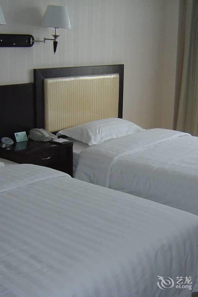 June Hotel Changchun Buitenkant foto