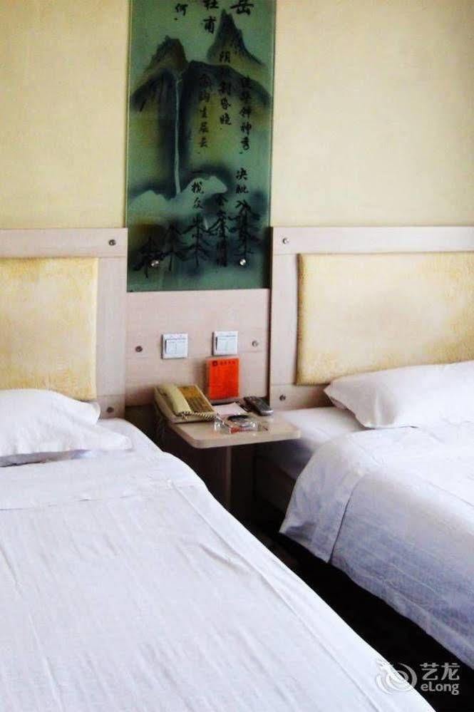 June Hotel Changchun Buitenkant foto