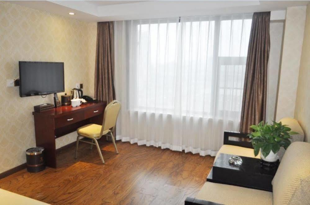 June Hotel Changchun Buitenkant foto